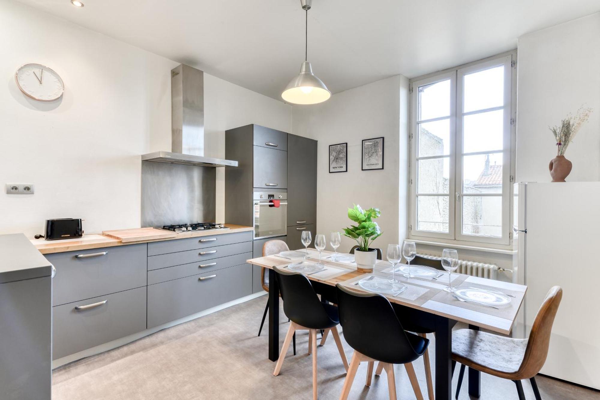 El Marty - - Climatisation - Parking Gratuit - Wifi Apartamento *